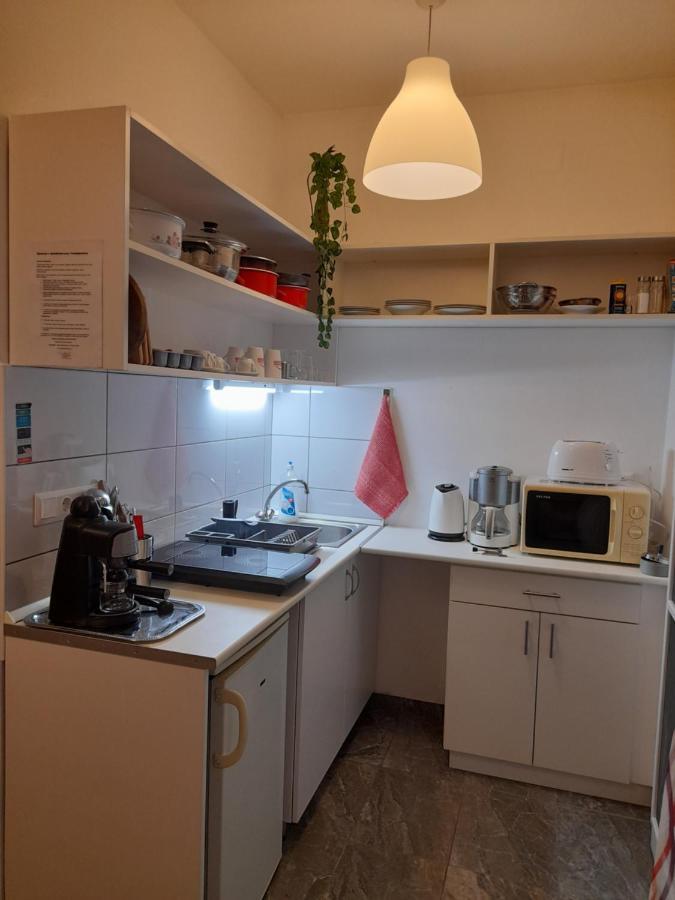 Bella Badacsony Apartmanhaz Apartment Badacsonytomaj Bagian luar foto