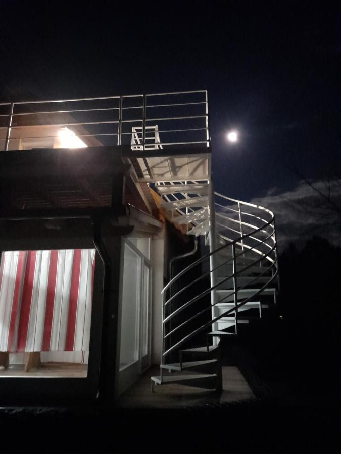 Bella Badacsony Apartmanhaz Apartment Badacsonytomaj Bagian luar foto
